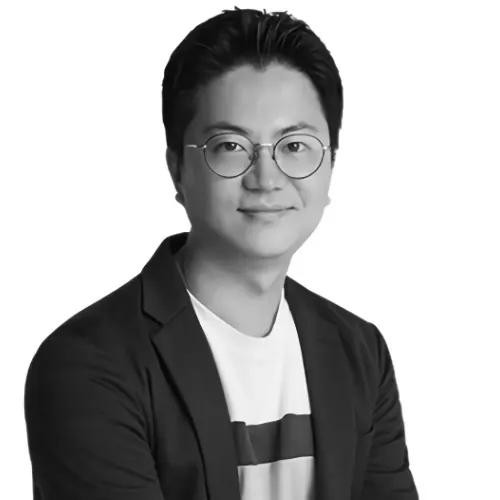 윤준탁, Chris Yoon
